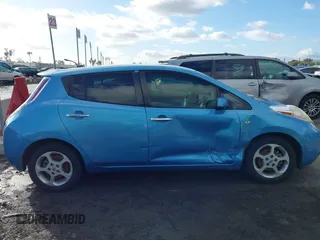 2011 Nissan LEAF SL-e with VIN JN1AZ0CPXBT007951, listed as a IAAI auction lot 41529439 with 123,737 mi miles. Bid and sale history available at carsss.com. Image 13.