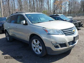 2016 Chevrolet Traverse LT with VIN 1GNKRGKD7GJ170763, listed as a IAAI auction lot 41935252 with 173,655 mi miles. Bid and sale history available at carsss.com. Image 1.
