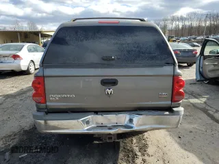 2005 Dodge Dakota SLT with VIN 1D7HW42N25S226141, listed as a Copart auction lot 51820955 with 144,988 mi miles and Clean Title. Bid and sale history available at DreamBid. Image 6.