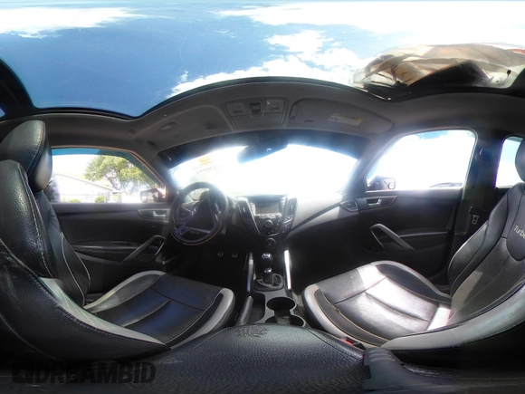2013 Hyundai Veloster Turbo z VIN KMHTC6AE1DU101236, wystawiony jako IAAI lot #42230984 z przebiegiem 131 854 mil mil oraz . Historia ofert i sprzedaży dostępna na DreamBid. Obrazek 20.