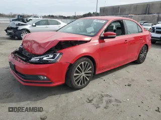 2016 Volkswagen Jetta Sport z VIN 3VWD17AJ2GM226561, wystawiony jako Copart lot #48423515 z przebiegiem 71 751 mil mil oraz Szkody całkowita. Historia ofert i sprzedaży dostępna na DreamBid. Obrazek 1.