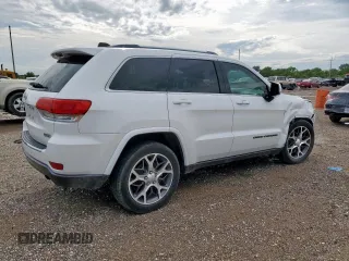 2018 Jeep Grand Cherokee Sterling z VIN 1C4RJEBG4JC322703, wystawiony jako Copart lot #60742505 z przebiegiem 110 621 mil mil oraz Szkoda całkowita • Salvage title. Historia ofert i sprzedaży dostępna na DreamBid. Obrazek 3.