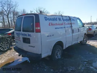 2005 Chevrolet Express Cargo Van with VIN 1GCGG25V151109899, listed as a IAAI auction lot 41287595 with 1 mi miles. Bid and sale history available at carsss.com. Image 4.