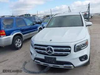 2020 Mercedes-Benz GLB with VIN W1N4M4GB8LW033312, listed as a IAAI auction lot 41488575 with 108,682 mi miles. Bid and sale history available at carsss.com. Image 6.