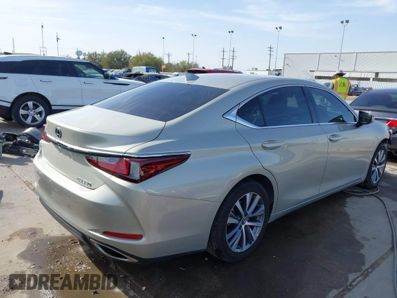 2020 Lexus ES 350 с VIN 58ADZ1B15LU078567, выставлен на аукционе IAAI как лот 41831863 с пробегом 32 793 миль миль и . История ставок и продаж доступна на DreamBid. Изображение 4.