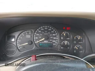 2001 Chevrolet Suburban LS with VIN 1GNEC16T91J316830, listed as a IAAI auction lot 41832158 with 143,332 mi miles. Bid and sale history available at carsss.com. Image 7.