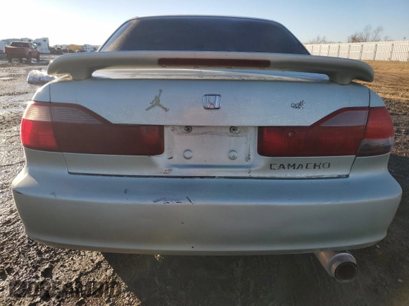 1998 Honda Accord LX с VIN 1HGCG5547WA185458, выставлен на аукционе Copart как лот 89294805 с пробегом Не указан миль и Списание • Salvage title. История ставок и продаж доступна на DreamBid. Изображение 6.