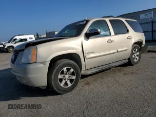 2007 GMC Yukon SLE with VIN 1GKFC13JX7R138196, listed as a Copart auction lot 84024264 with 0 mi miles and Salvage Title. Bid and sale history available at carsss.com. Image 1.