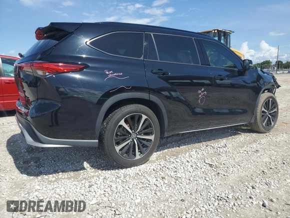 2022 Toyota Highlander XSE with VIN 5TDLZRAH3NS115126, listed as a Copart auction lot 62293825 with 59,189 mi miles and Salvage title. Bid and sale history available at DreamBid. Image 3.