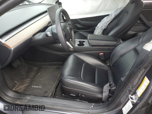 2023 Tesla Model 3 z VIN 5YJ3E1EA5PF453340, wystawiony jako Copart lot #45704835 z przebiegiem 27 114 mil mil oraz Szkoda całkowita • Salvage title. Historia ofert i sprzedaży dostępna na DreamBid. Obrazek 7.