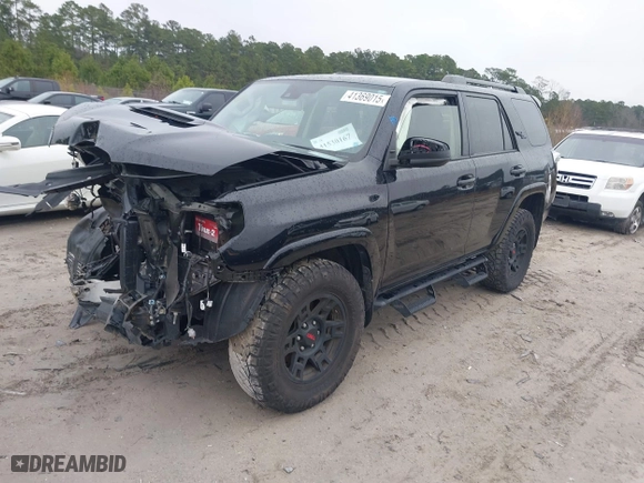 2022 Toyota 4Runner TRD Off Road with VIN JTEPU5JR1N6037734, listed as a IAAI auction lot 41530167 with 33,522 mi miles. Bid and sale history available at carsss.com. Image 17.