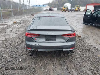 2018 Audi S5 Prestige z VIN WAUR4AF54JA040952, wystawiony jako IAAI lot #41999272 z przebiegiem 57 983 mil mil oraz . Historia ofert i sprzedaży dostępna na DreamBid. Obrazek 16.