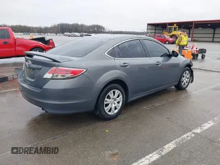 2009 Mazda 6 i Sport with VIN 1YVHP81A295M07400, listed as a IAAI auction lot 41947967 with Not Provided miles. Bid and sale history available at carsss.com. Image 4.