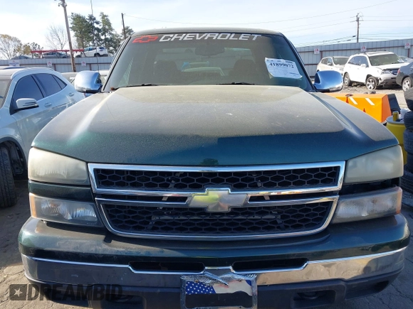 2007 Chevrolet Silverado 1500 LS with VIN 2GCEC13V471149956, listed as a IAAI auction lot 41899072 with 151,537 mi miles and . Bid and sale history available at DreamBid. Image 11.