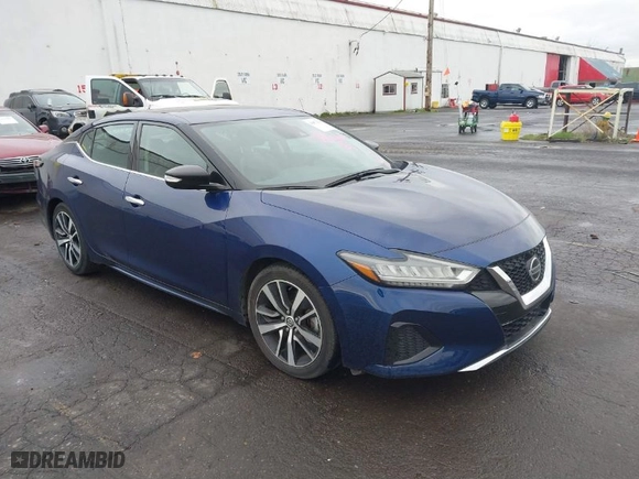2021 Nissan Maxima SV with VIN 1N4AA6CV0MC514002, listed as a IAAI auction lot 41871338 with 53,106 mi miles. Bid and sale history available at carsss.com. Image 1.