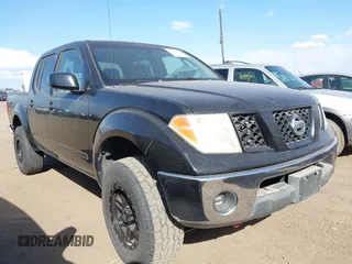 2007 Nissan Frontier SE z VIN 1N6AD07U57C442876, wystawiony jako IAAI lot #41975510 z przebiegiem 170 932 mil mil oraz . Historia ofert i sprzedaży dostępna na DreamBid. Obrazek 13.