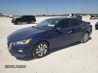 2020 Nissan Altima S with VIN 1N4BL4BVXLC260088, listed as a Copart auction lot 49124085 with 32,889 mi miles and Salvage Title. Bid and sale history available at carsss.com. Image 1.