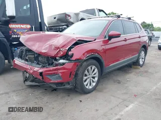 2018 Volkswagen Tiguan SEL with VIN 3VV3B7AXXJM086672, listed as a IAAI auction lot 42006533 with 90,511 mi miles and . Bid and sale history available at DreamBid. Image 17.