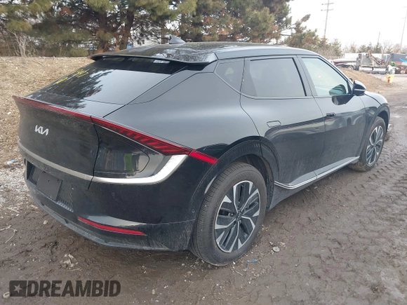 2024 Kia EV6 Light Long Range z VIN KNDC3DLCXR5619447, wystawiony jako IAAI lot #41514020 z przebiegiem 576 mil mil oraz . Historia ofert i sprzedaży dostępna na DreamBid. Obrazek 4.