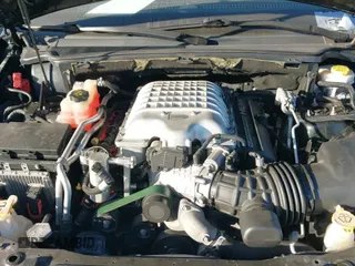 2018 Jeep Grand Cherokee Trackhawk z VIN 1C4RJFN95JC283798, wystawiony jako IAAI lot #40739384 z przebiegiem 54 065 mil mil oraz . Historia ofert i sprzedaży dostępna na DreamBid. Obrazek 21.