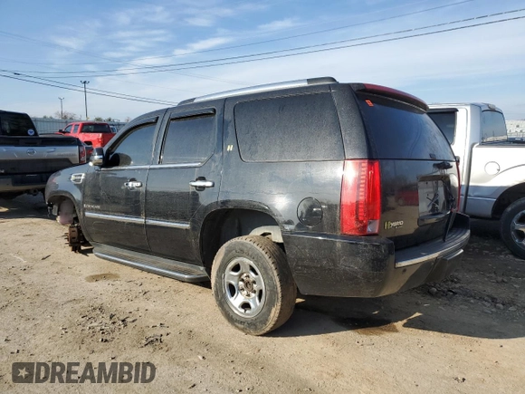 2009 Cadillac Escalade z VIN 1GYFK43589R179670, wystawiony jako Copart lot #43695985 z przebiegiem Nie podano mil oraz Szkoda całkowita • Salvage title. Historia ofert i sprzedaży dostępna na DreamBid. Obrazek 2.