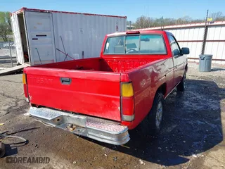 1997 Nissan Trucks 2WD XE with VIN 1N6SD11S7VC381268, listed as a IAAI auction lot 41957657 with 215,483 mi miles. Bid and sale history available at carsss.com. Image 4.