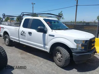 2016 Ford F-150 XLT with VIN 1FTFX1EG3GKF54388, listed as a IAAI auction lot 42474038 with 165,705 mi miles and . Bid and sale history available at DreamBid. Image 1.