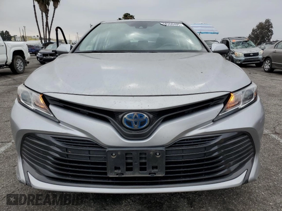 2019 Toyota Camry Hybrid LE z VIN 4T1B31HK3KU510488, wystawiony jako Copart lot #58350495 z przebiegiem 109 974 mil mil oraz Szkoda całkowita • Salvage title. Historia ofert i sprzedaży dostępna na DreamBid. Obrazek 5.
