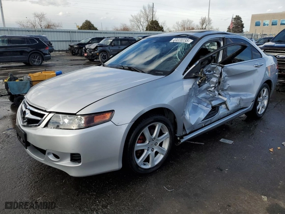 2004 Acura TSX w/Navigation with VIN JH4CL96984C000104, listed as a Copart auction lot 42220235 with 202,094 mi miles and Salvage Title. Bid and sale history available at carsss.com. Image 1.