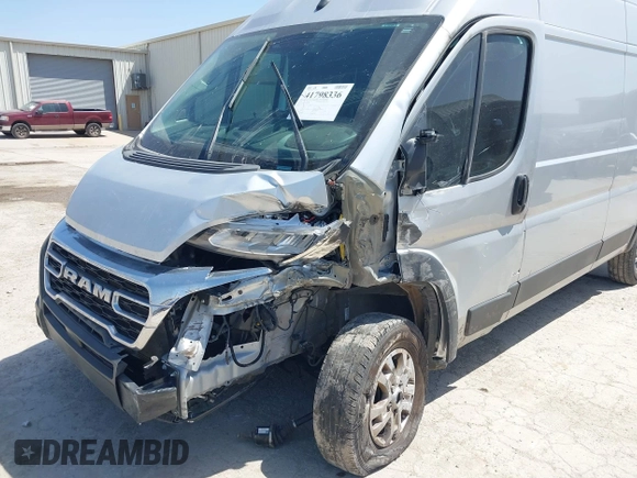 2024 Ram ProMaster Cargo Tradesman with VIN 3C6LRVDG7RE114953, listed as a IAAI auction lot 41798336 with 100,887 mi miles and . Bid and sale history available at DreamBid. Image 6.