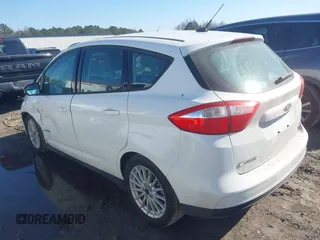 2014 Ford C-Max SE z VIN 1FADP5AUXEL519452, wystawiony jako IAAI lot #41633137 z przebiegiem 28 479 mil mil oraz . Historia ofert i sprzedaży dostępna na DreamBid. Obrazek 3.