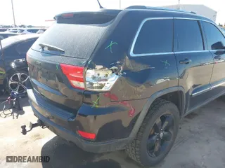 2011 Jeep Grand Cherokee Laredo with VIN 1J4RR4GG0BC656301, listed as a IAAI auction lot 41894106 with 95,293 mi miles. Bid and sale history available at carsss.com. Image 6.