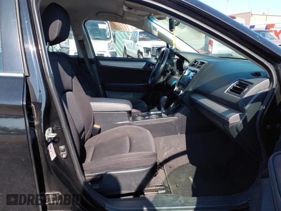 2019 Subaru Legacy Premium z VIN 4S3BNAF66K3005684, wystawiony jako IAAI lot #42551315 z przebiegiem 99 800 mil mil oraz . Historia ofert i sprzedaży dostępna na DreamBid. Obrazek 5.