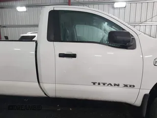 2017 Nissan Titan z VIN 1N6AA1R95HN544191, wystawiony jako IAAI lot #41912622 z przebiegiem 134 721 mil mil oraz . Historia ofert i sprzedaży dostępna na DreamBid. Obrazek 13.