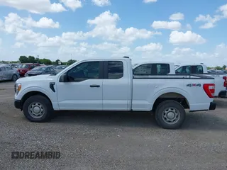 2022 Ford F-150 XL with VIN 1FTFX1E50NKD43886, listed as a IAAI auction lot 42512740 with 76,204 mi miles and . Bid and sale history available at DreamBid. Image 14.