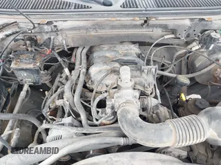 2003 Ford F-150 XL z VIN 1FTRF17263NA71164, wystawiony jako IAAI lot #42602488 z przebiegiem Nie podano mil oraz . Historia ofert i sprzedaży dostępna na DreamBid. Obrazek 10.