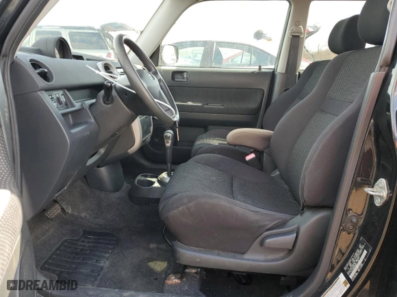 2005 Scion xB with VIN JTLKT324350206992, listed as a Copart auction lot 47088615 with 96902 miles and Salvage Title. Bid and sale history available at carsss.com. Image 7.