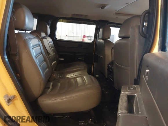 2006 Hummer H2 with VIN 5GRGN23U86H110989, listed as a IAAI auction lot 41409816 with 192,988 mi miles. Bid and sale history available at carsss.com. Image 8.