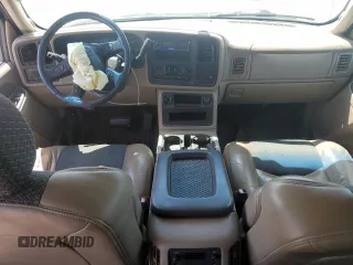 2004 Chevrolet Avalanche Z66 with VIN 3GNEC12TX4G254821, listed as a Copart auction lot 69406084 with 175,656 mi miles and Salvage Title. Bid and sale history available at carsss.com. Image 8.