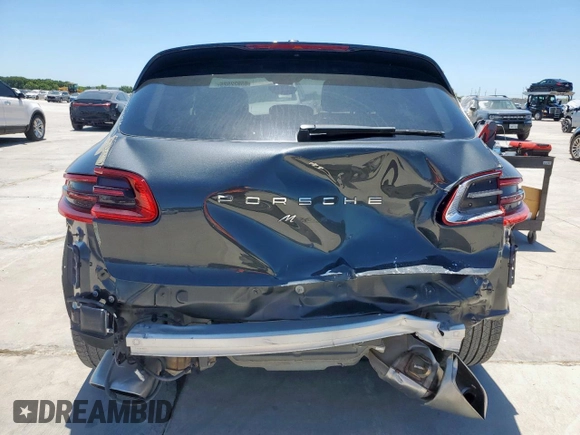 2018 Porsche Macan with VIN WP1AA2A50JLB22704, listed as a Copart auction lot 65922525 with 37,370 mi miles and Salvage title. Bid and sale history available at DreamBid. Image 6.