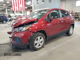 2021 Chevrolet Trax LS z VIN KL7CJNSM2MB371787, wystawiony jako Copart lot #58020645 z przebiegiem 29 009 mil mil oraz Szkoda całkowita • Salvage title. Historia ofert i sprzedaży dostępna na DreamBid. Obrazek 1.