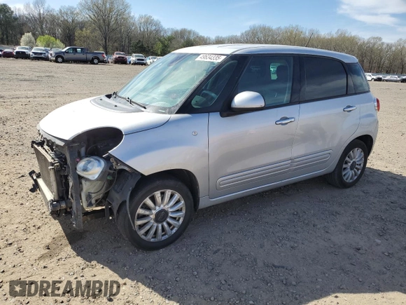 2014 FIAT 500L Easy with VIN ZFBCFABH2EZ016288, listed as a Copart auction lot 49634335 with 142,522 mi miles and Clean Title. Bid and sale history available at carsss.com. Image 1.