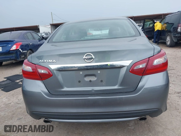2018 Nissan Altima 2.5 SR with VIN 1N4AL3AP1JC227423, listed as a IAAI auction lot 41911284 with 133,227 mi miles. Bid and sale history available at carsss.com. Image 16.