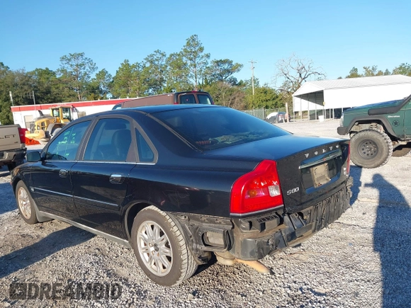 2005 Volvo S80 with VIN YV1TS592051395169, listed as a IAAI auction lot 41202944 with 187,072 mi miles. Bid and sale history available at carsss.com. Image 3.