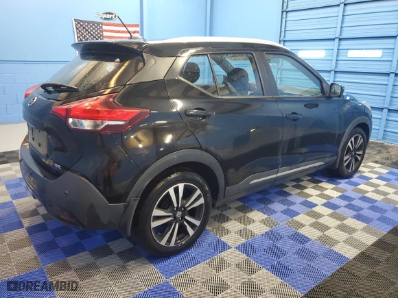2020 Nissan Kicks SR with VIN 3N1CP5DV8LL535972, listed as a Copart auction lot 51493915 with 104,977 mi miles and Clean Title. Bid and sale history available at carsss.com. Image 3.