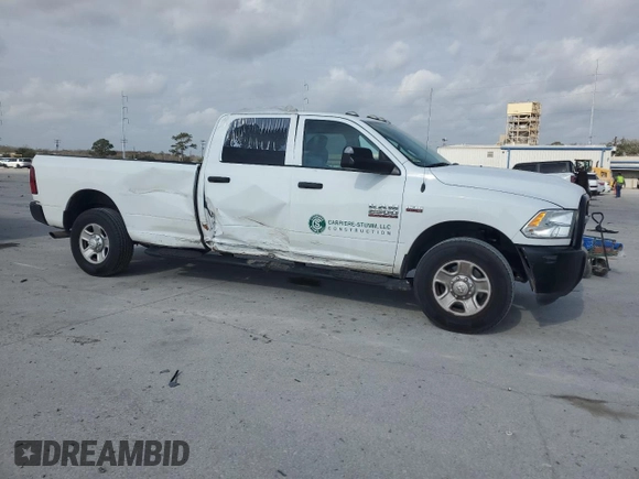 2018 Ram 2500 Tradesman with VIN 3C6UR4HJ7JG402100, listed as a Copart auction lot 45129785 with 192,999 mi miles and Salvage Title. Bid and sale history available at carsss.com. Image 4.