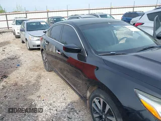 2016 Nissan Altima SR with VIN 1N4AL3AP5GC162973, listed as a IAAI auction lot 42110642 with 231,790 mi miles and . Bid and sale history available at DreamBid. Image 6.