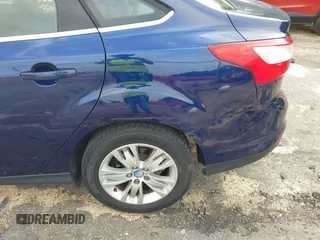 2012 Ford Focus SEL with VIN 1FAHP3H20CL135266, listed as a IAAI auction lot 42169559 with 196,104 mi miles. Bid and sale history available at carsss.com. Image 12.