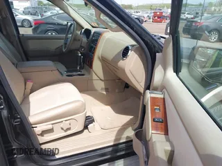 2008 Ford Explorer Eddie Bauer with VIN 1FMEU74E08UA43455, listed as a IAAI auction lot 42130280 with 98,199 mi miles. Bid and sale history available at carsss.com. Image 5.