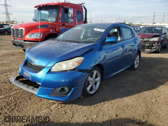 2009 Toyota Matrix S z VIN 2T1KE40E89C030265, wystawiony jako Copart lot #44789405 z przebiegiem 60 022 mil mil oraz Szkoda całkowita • Salvage title. Historia ofert i sprzedaży dostępna na DreamBid. Obrazek 1.